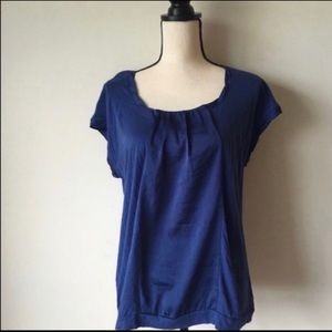 Banana Republic Factory Blue Blouse Size Large
Satin detail